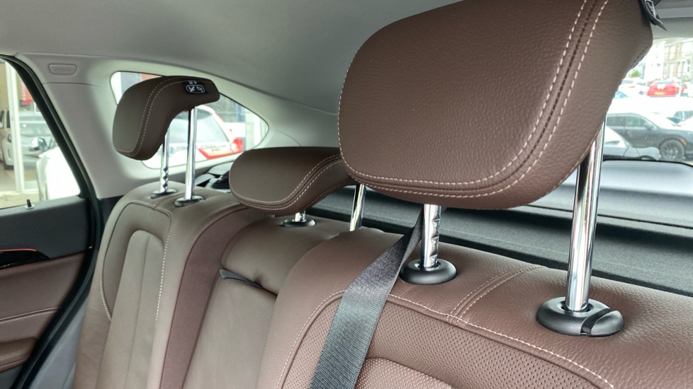 BMW X1 xDrive 20i xLine 5dr Step Auto Petrol Estate - Image 32
