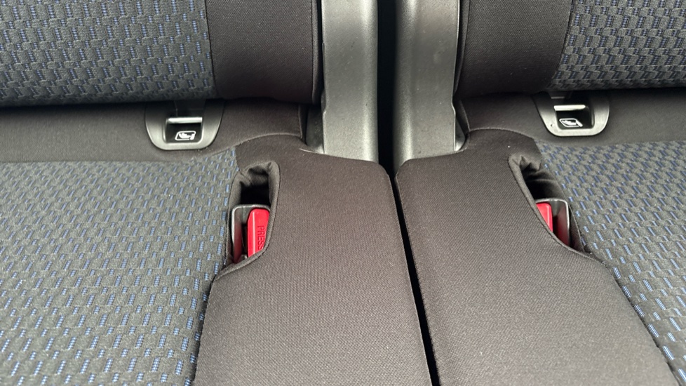 Suzuki Ignis 1.2 Dualjet 12V Hybrid SZ-T 5dr Petrol Hatchback - Image 17
