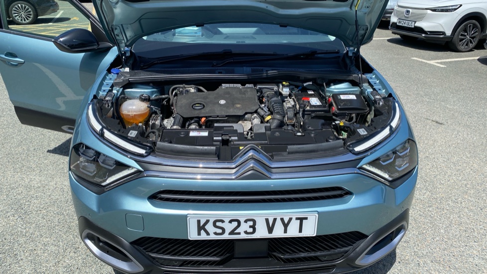 Citroen C4 1.5 BlueHDi [130] Shine Plus 5dr Auto Diesel Hatchback - Image 8