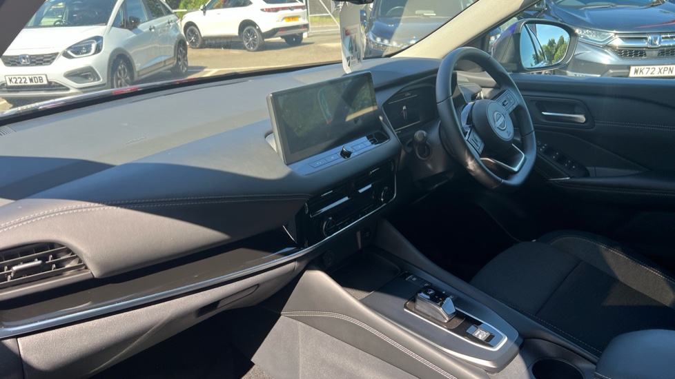 Nissan Qashqai 1.5 E-Power N-Connecta 5dr Auto Hybrid Hatchback - Image 9