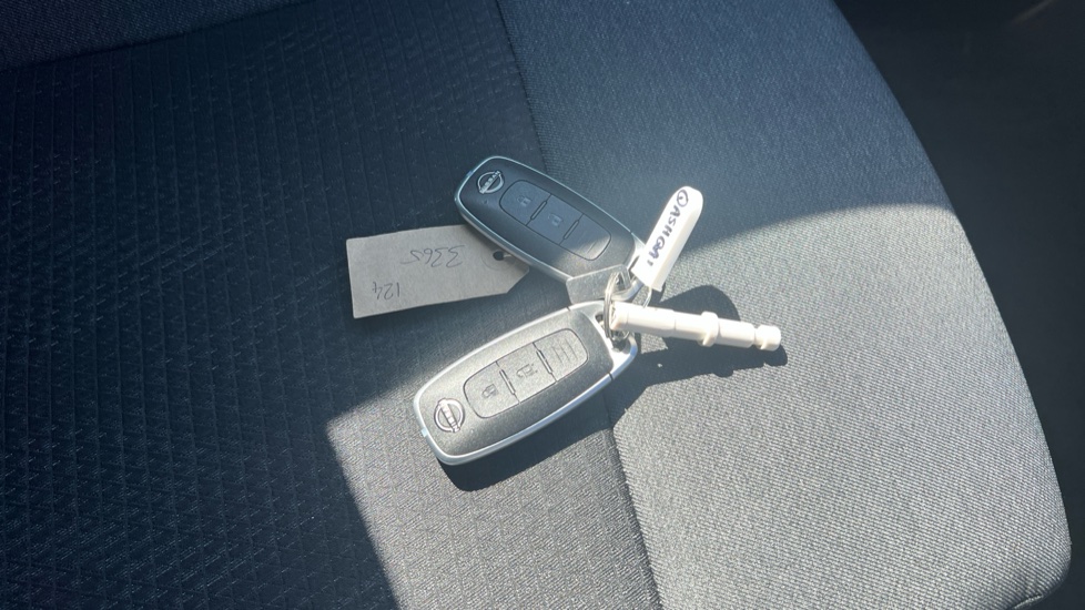 Nissan Qashqai 1.5 E-Power N-Connecta 5dr Auto Hybrid Hatchback - Image 20