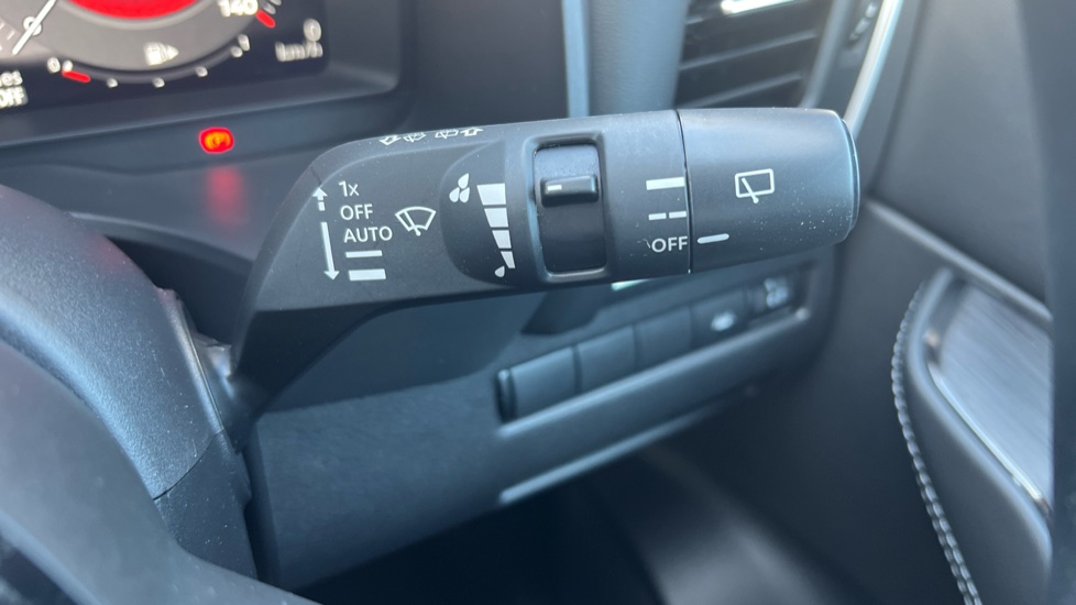 Nissan Qashqai 1.5 E-Power N-Connecta 5dr Auto Hybrid Hatchback - Image 31