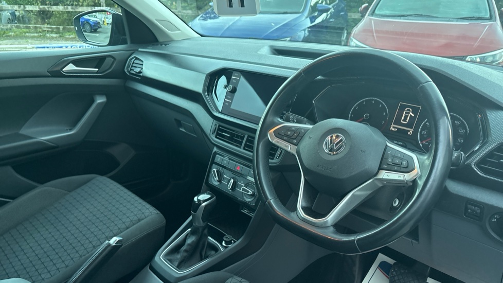 Volkswagen T-Cross 1.0 TSI 115 SE 5dr DSG Petrol Estate - Image 11
