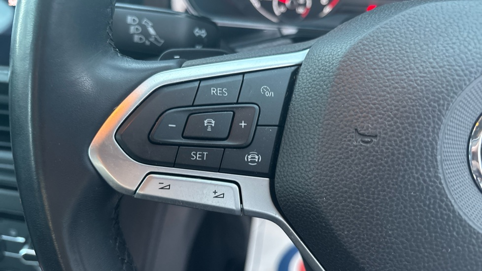 Volkswagen T-Cross 1.0 TSI 115 SE 5dr DSG Petrol Estate - Image 25