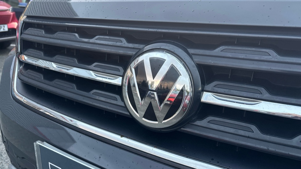 Volkswagen T-Cross 1.0 TSI 115 SE 5dr DSG Petrol Estate - Image 39