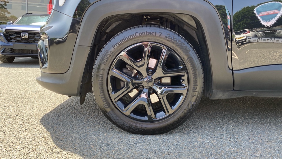 Jeep Renegade 1.3 T4 GSE Night Eagle II 5dr DDCT Petrol Hatchback - Image 23