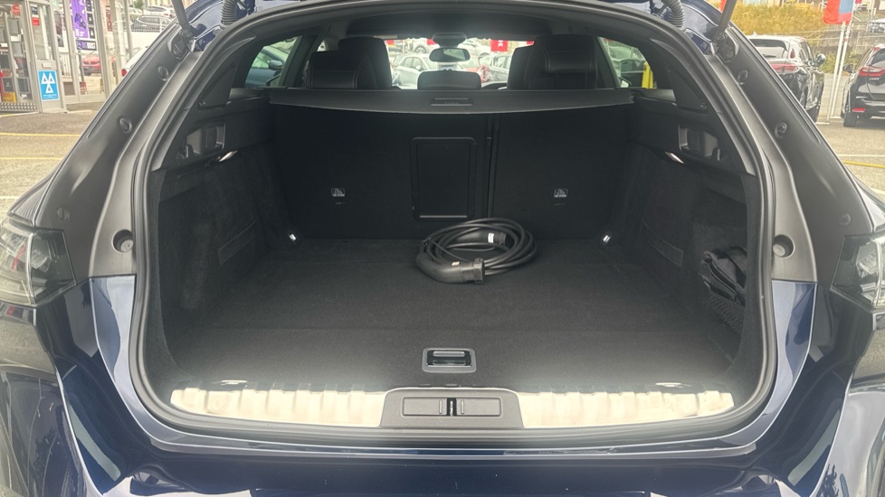 Peugeot 508 1.6 Hybrid 225 Allure 5dr e-EAT8 Estate - Image 4