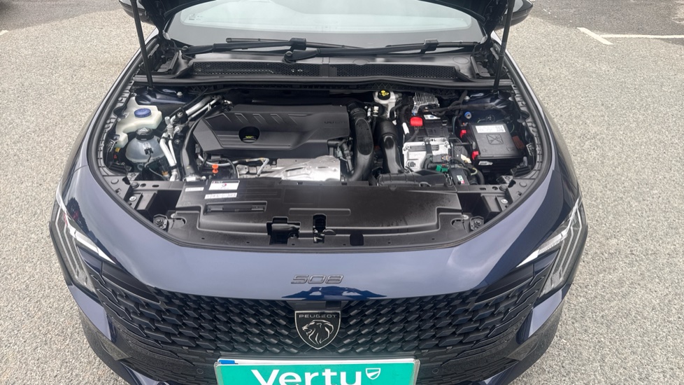 Peugeot 508 1.6 Hybrid 225 Allure 5dr e-EAT8 Estate - Image 8