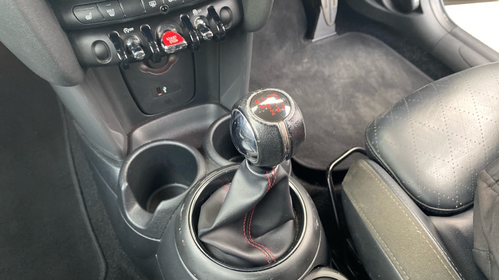 MINI Hatchback 1.5 Cooper Sport II 5dr Petrol Hatchback - Image 13