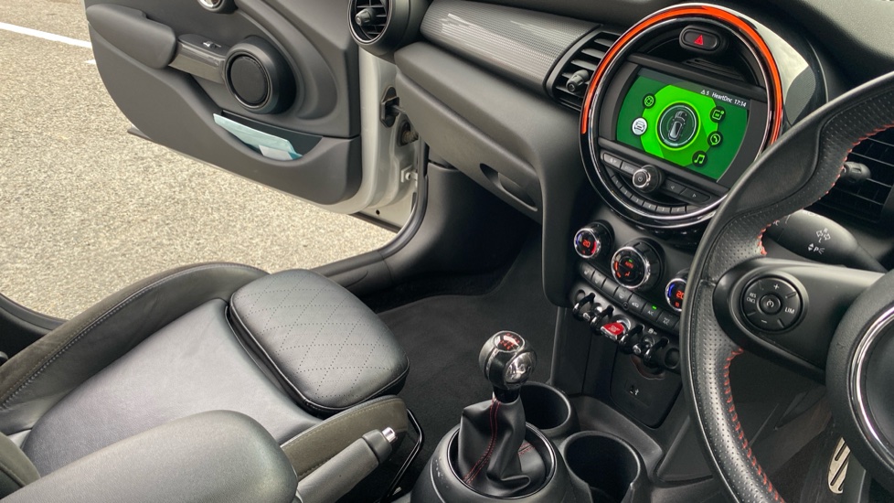 MINI Hatchback 1.5 Cooper Sport II 5dr Petrol Hatchback - Image 14