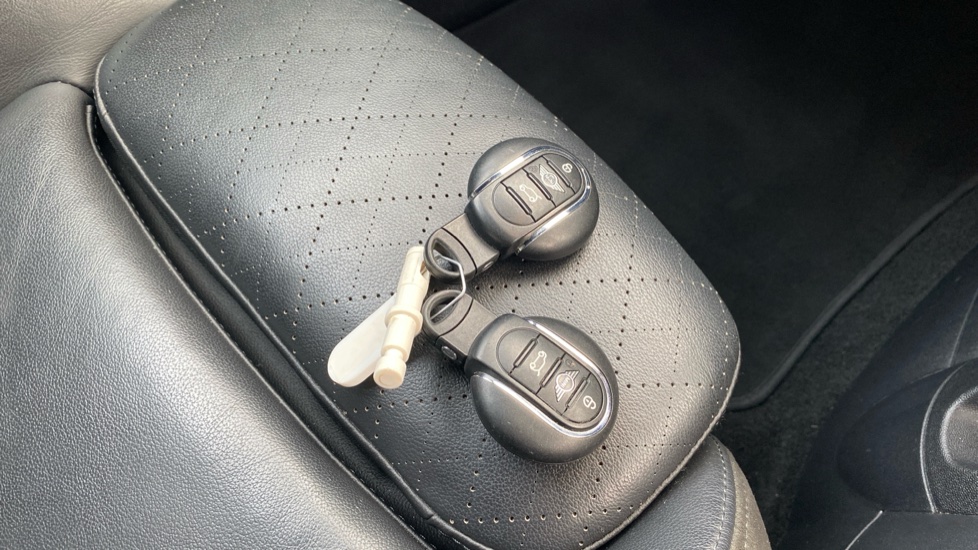 MINI Hatchback 1.5 Cooper Sport II 5dr Petrol Hatchback - Image 20