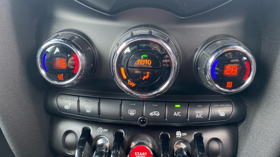 MINI Hatchback 1.5 Cooper Sport II 5dr Petrol Hatchback - Image 36