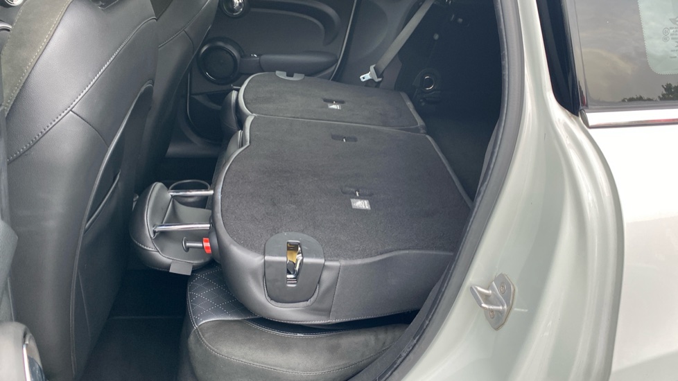 MINI Hatchback 1.5 Cooper Sport II 5dr Petrol Hatchback - Image 45
