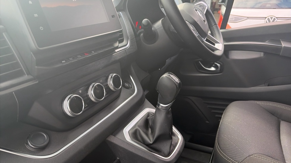 Renault Trafic Lwb Diesel LL30 Blue dCi 170 Extra Sport[Safety] Crew Van EDC - Image 13