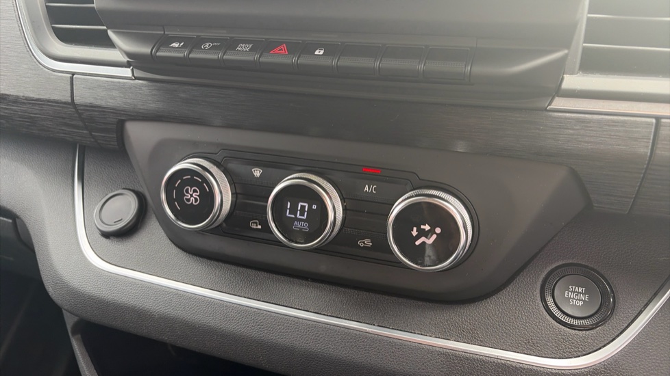 Renault Trafic Lwb Diesel LL30 Blue dCi 170 Extra Sport[Safety] Crew Van EDC - Image 39