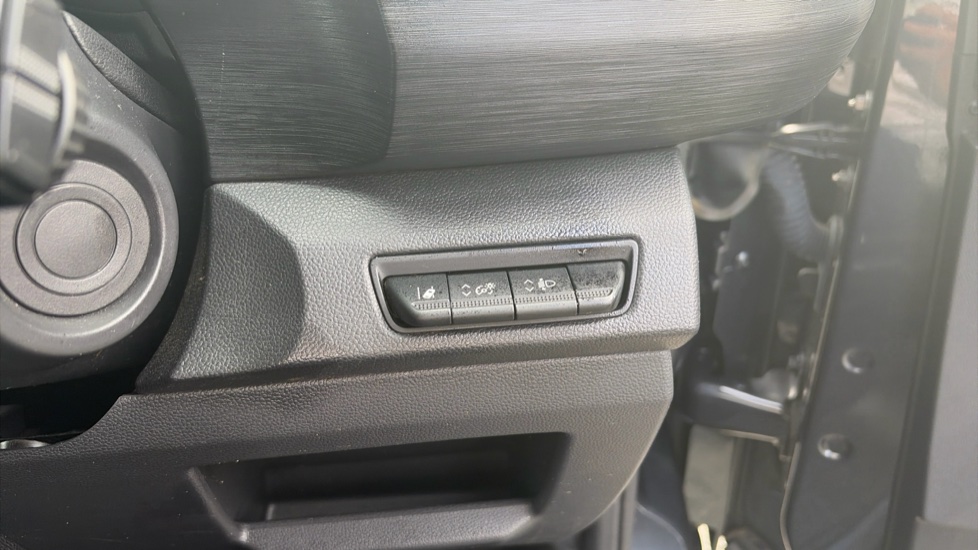 Renault Trafic Lwb Diesel LL30 Blue dCi 170 Extra Sport[Safety] Crew Van EDC - Image 40