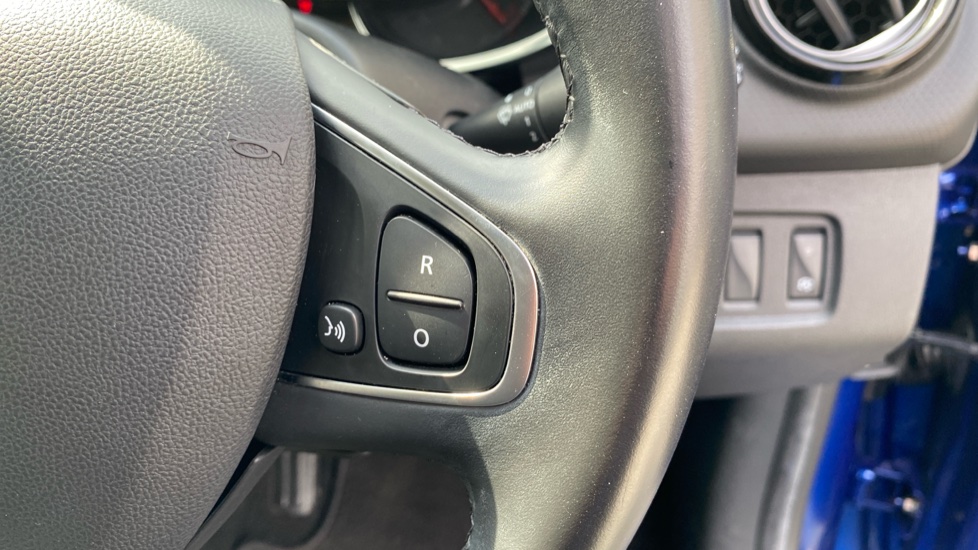 Renault Clio 1.5 dCi 90 Dynamique S Nav 5dr Auto Diesel Hatchback - Image 41