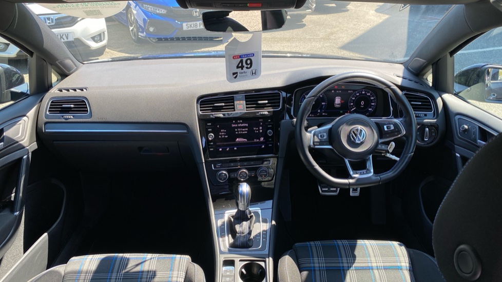 Volkswagen Golf 1.4 TSI GTE 5dr DSG Hatchback - Image 10