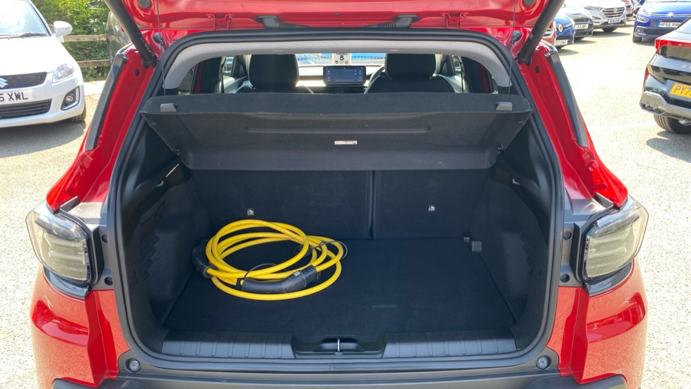 Jeep Avenger 115kW Summit 54kWh 5dr Auto Electric Hatchback - Image 4