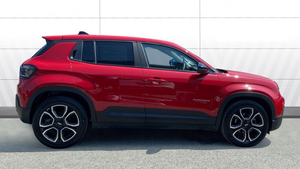 Jeep Avenger 115kW Summit 54kWh 5dr Auto Electric Hatchback - Image 5