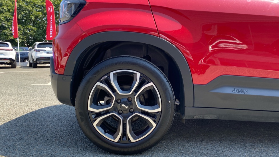 Jeep Avenger 115kW Summit 54kWh 5dr Auto Electric Hatchback - Image 7