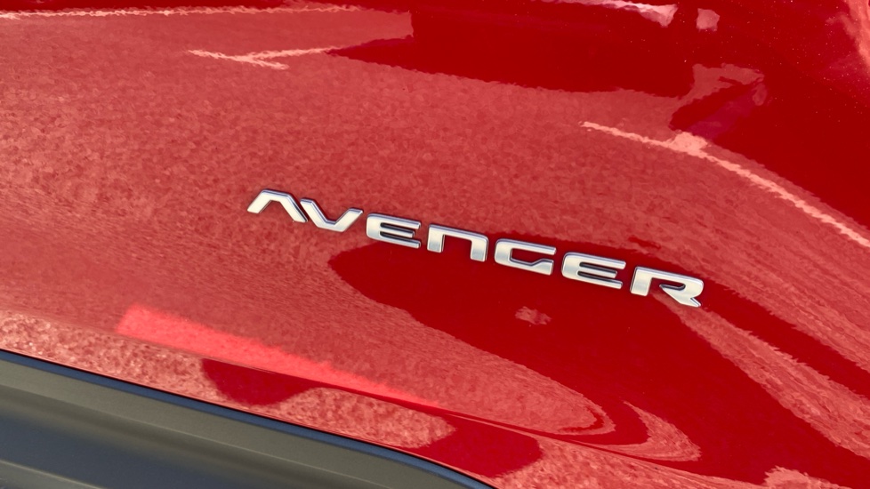 Jeep Avenger 115kW Summit 54kWh 5dr Auto Electric Hatchback - Image 24