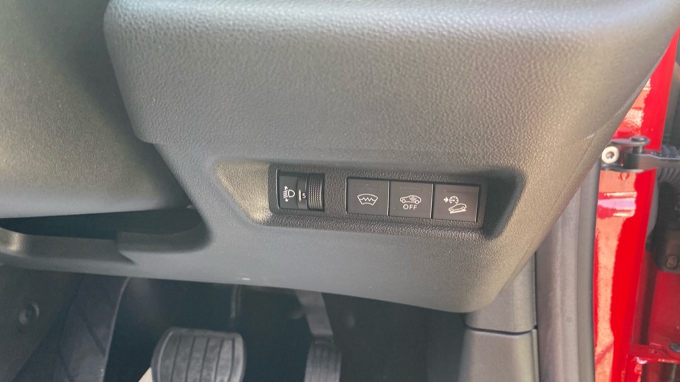 Jeep Avenger 115kW Summit 54kWh 5dr Auto Electric Hatchback - Image 28