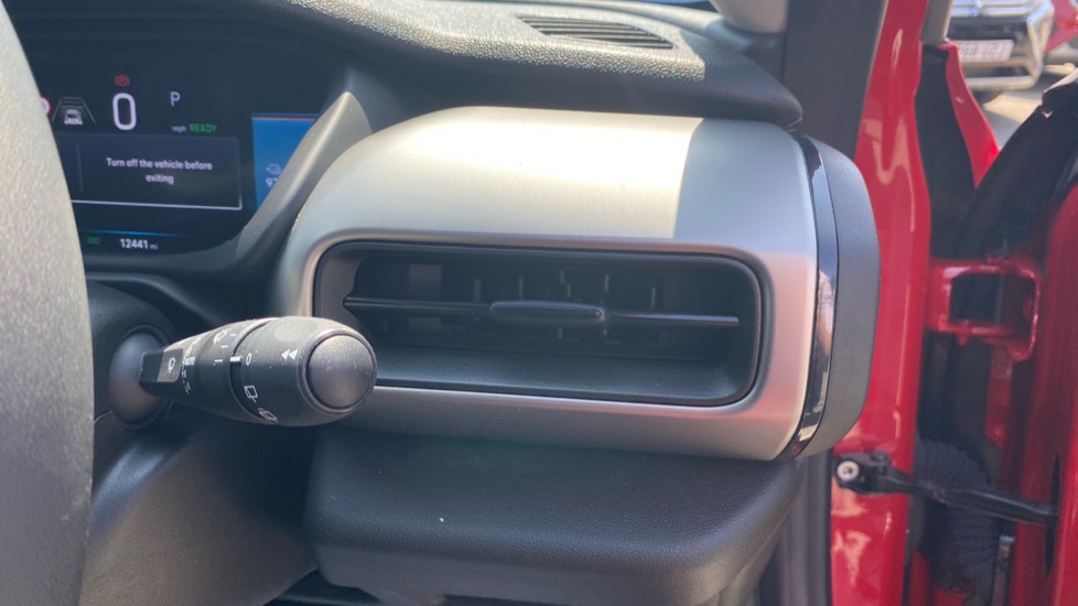 Jeep Avenger 115kW Summit 54kWh 5dr Auto Electric Hatchback - Image 29