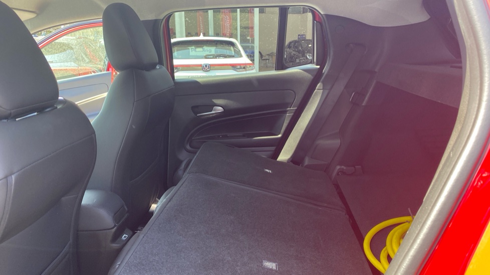 Jeep Avenger 115kW Summit 54kWh 5dr Auto Electric Hatchback - Image 46