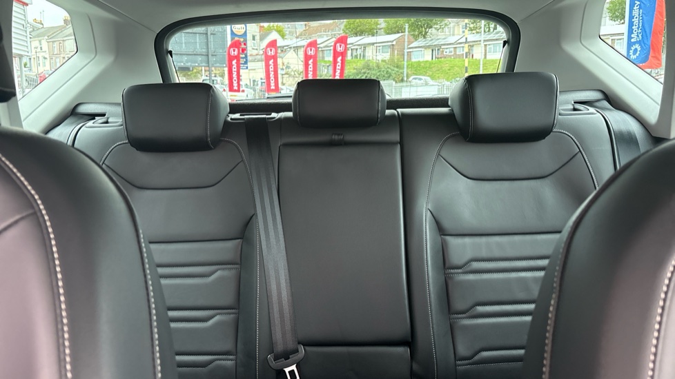 SEAT Ateca 1.5 TSI EVO Xperience Lux 5dr DSG Petrol Estate - Image 15