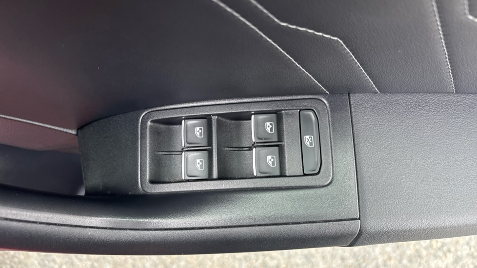 SEAT Ateca 1.5 TSI EVO Xperience Lux 5dr DSG Petrol Estate - Image 27