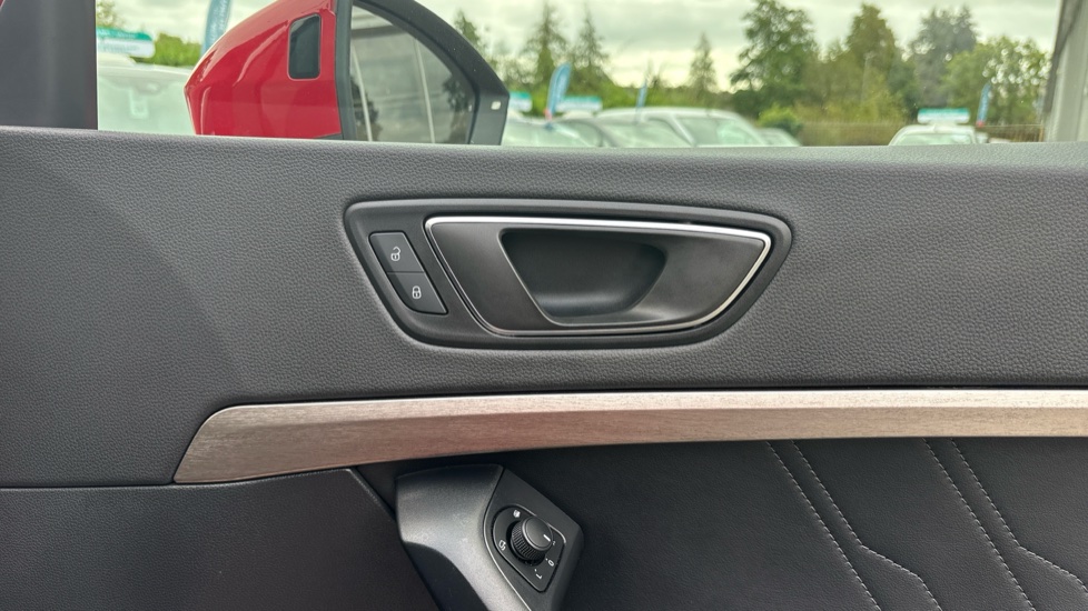 SEAT Ateca 1.5 TSI EVO Xperience Lux 5dr DSG Petrol Estate - Image 28