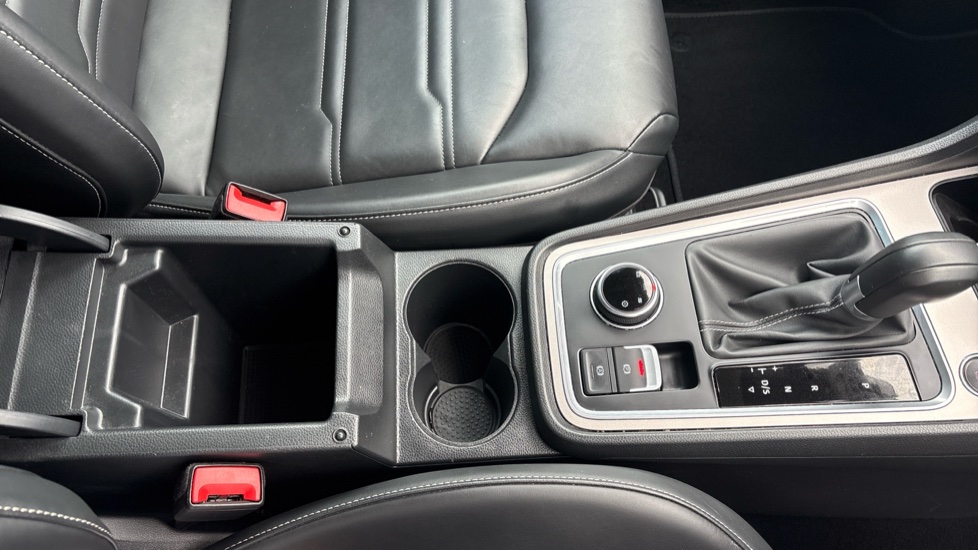 SEAT Ateca 1.5 TSI EVO Xperience Lux 5dr DSG Petrol Estate - Image 36