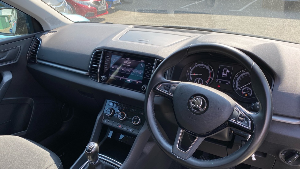 Skoda Karoq 1.0 TSI SE 5dr Petrol Estate - Image 11