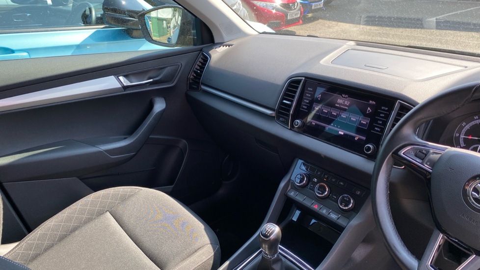 Skoda Karoq 1.0 TSI SE 5dr Petrol Estate - Image 14