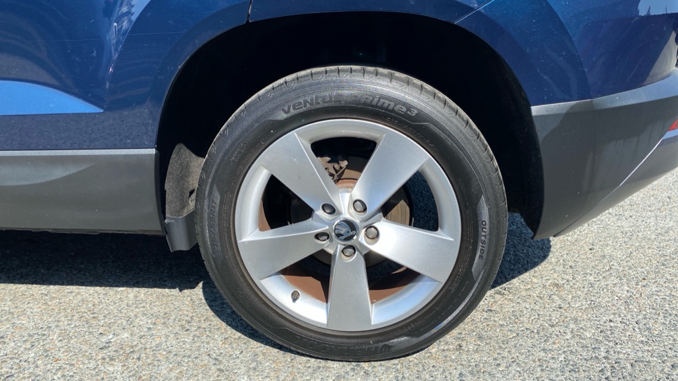 Skoda Karoq 1.0 TSI SE 5dr Petrol Estate - Image 21