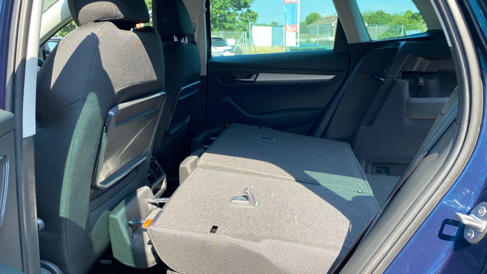 Skoda Karoq 1.0 TSI SE 5dr Petrol Estate - Image 34