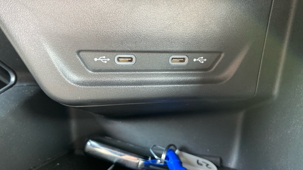 CUPRA Terramar 1.5 eTSI 150 V2 5dr DSG Petrol Hatchback - Image 34