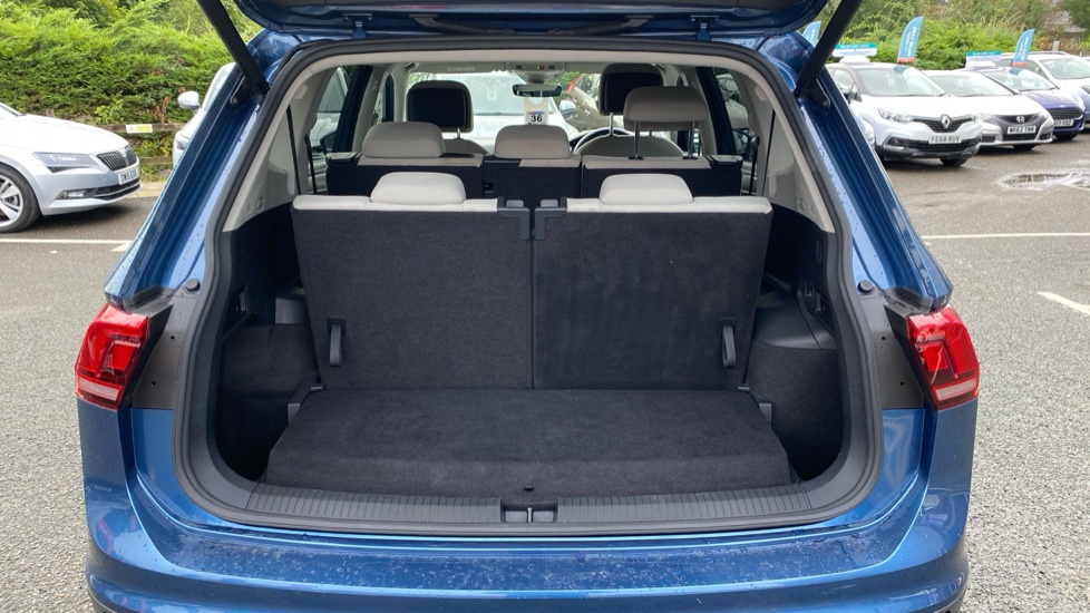 Volkswagen Tiguan Allspace 1.5 TSI EVO Match 5dr DSG Petrol Estate - Image 4
