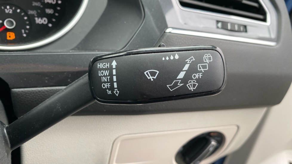 Volkswagen Tiguan Allspace 1.5 TSI EVO Match 5dr DSG Petrol Estate - Image 35