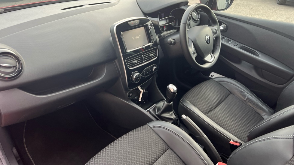 Renault Clio 0.9 TCE 90 GT Line 5dr Petrol Hatchback - Image 9