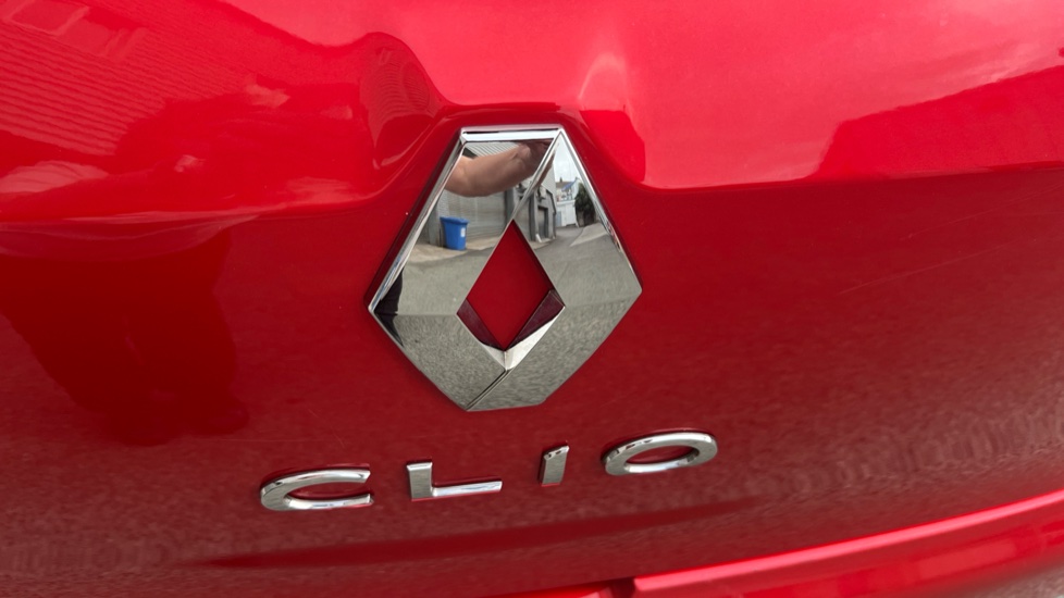 Renault Clio 0.9 TCE 90 GT Line 5dr Petrol Hatchback - Image 38