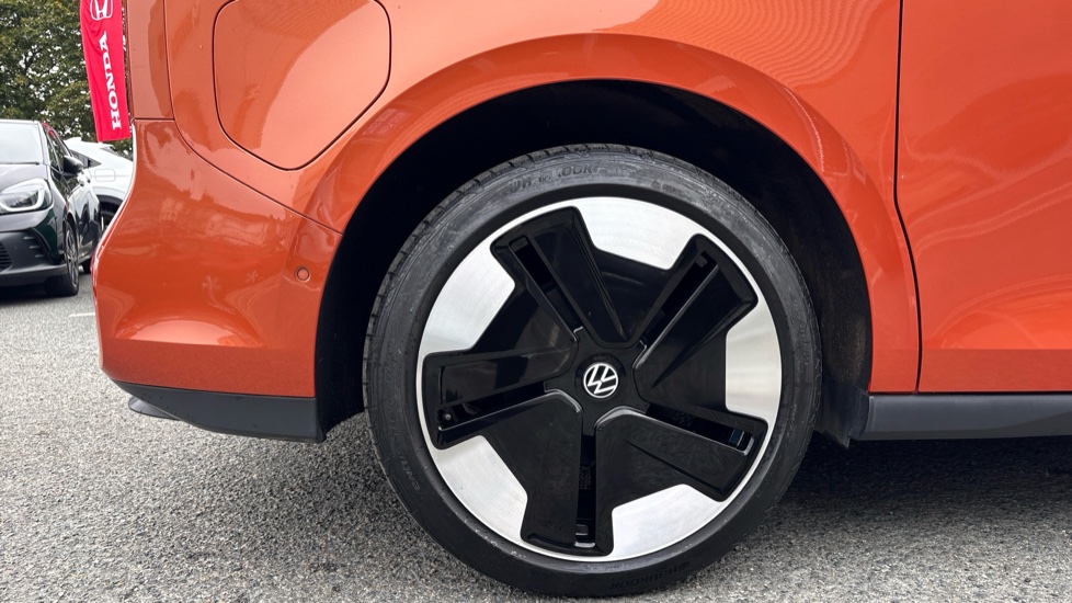 Volkswagen ID. Buzz 150kW 1ST Edition Pro 77kWh 5dr Auto Electric Estate - Image 7