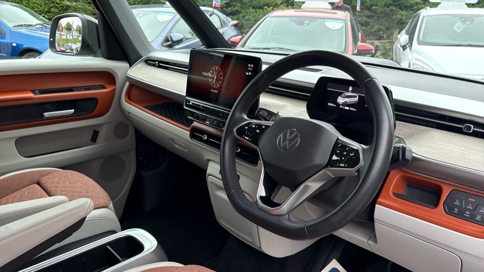 Volkswagen ID. Buzz 150kW 1ST Edition Pro 77kWh 5dr Auto Electric Estate - Image 11
