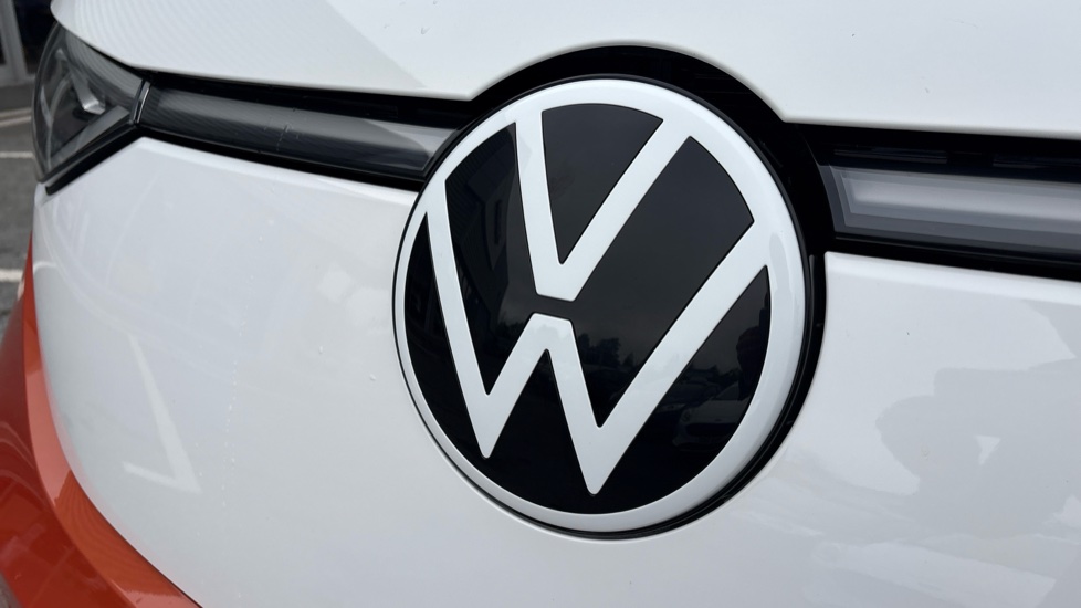 Volkswagen ID. Buzz 150kW 1ST Edition Pro 77kWh 5dr Auto Electric Estate - Image 25