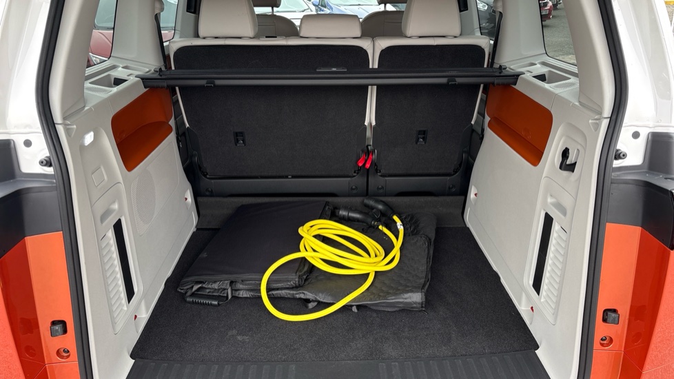 Volkswagen ID. Buzz 150kW 1ST Edition Pro 77kWh 5dr Auto Electric Estate - Image 28