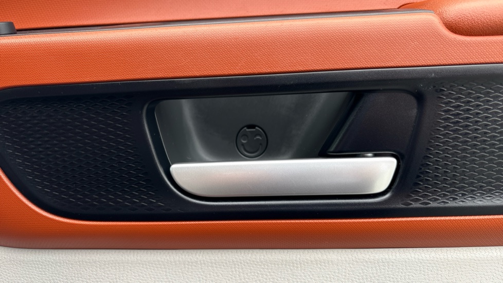 Volkswagen ID. Buzz 150kW 1ST Edition Pro 77kWh 5dr Auto Electric Estate - Image 31