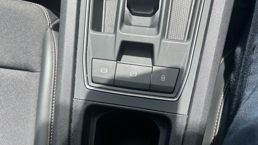 CUPRA Leon 2.0 TSI VZ2 5dr DSG Petrol Hatchback - Image 34