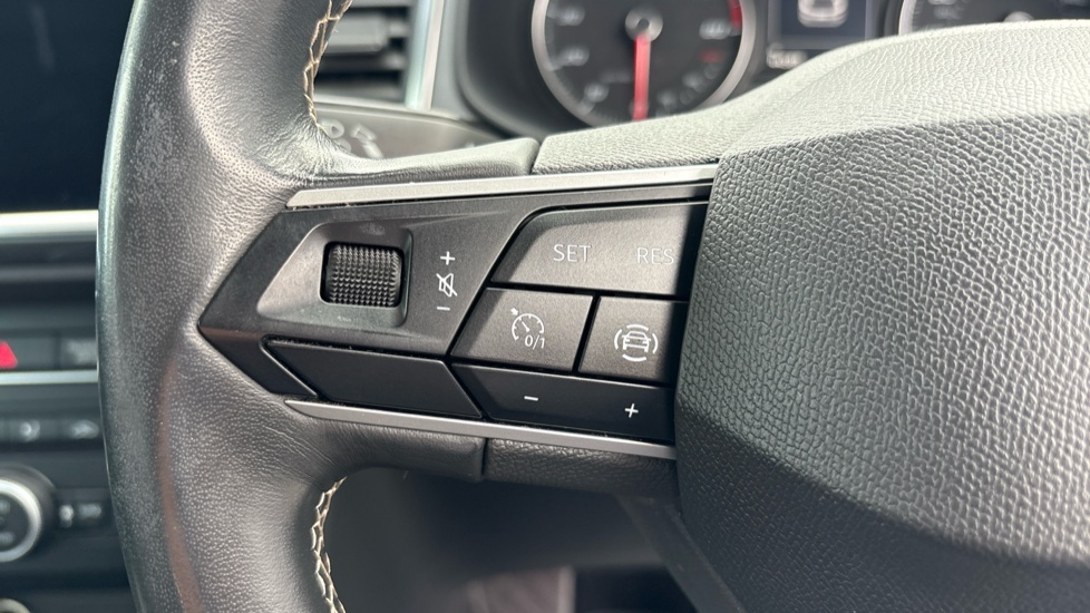SEAT Ateca 1.5 TSI EVO SE Technology 5dr DSG Petrol Estate - Image 32