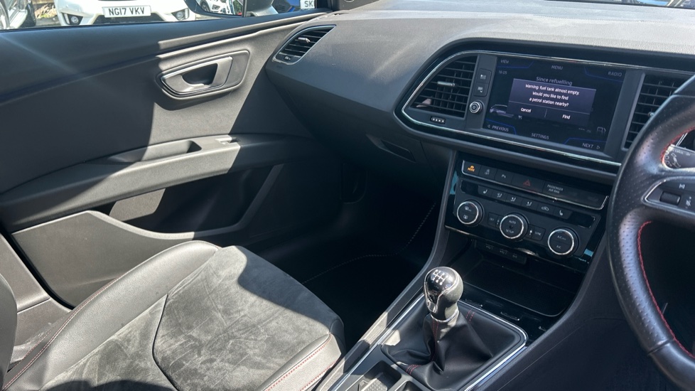 SEAT Leon 1.5 TSI EVO FR Black Edition [EZ] 5dr Petrol Hatchback - Image 14